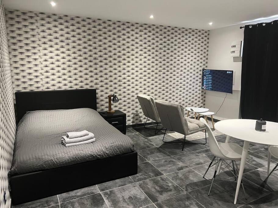 Jolie appartement Blanzy Extérieur photo