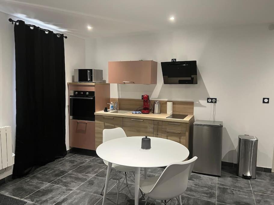Jolie appartement Blanzy Extérieur photo
